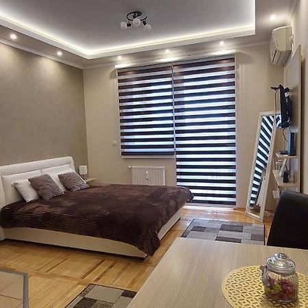 Apartman Studio Niki 수보티차 외부 사진