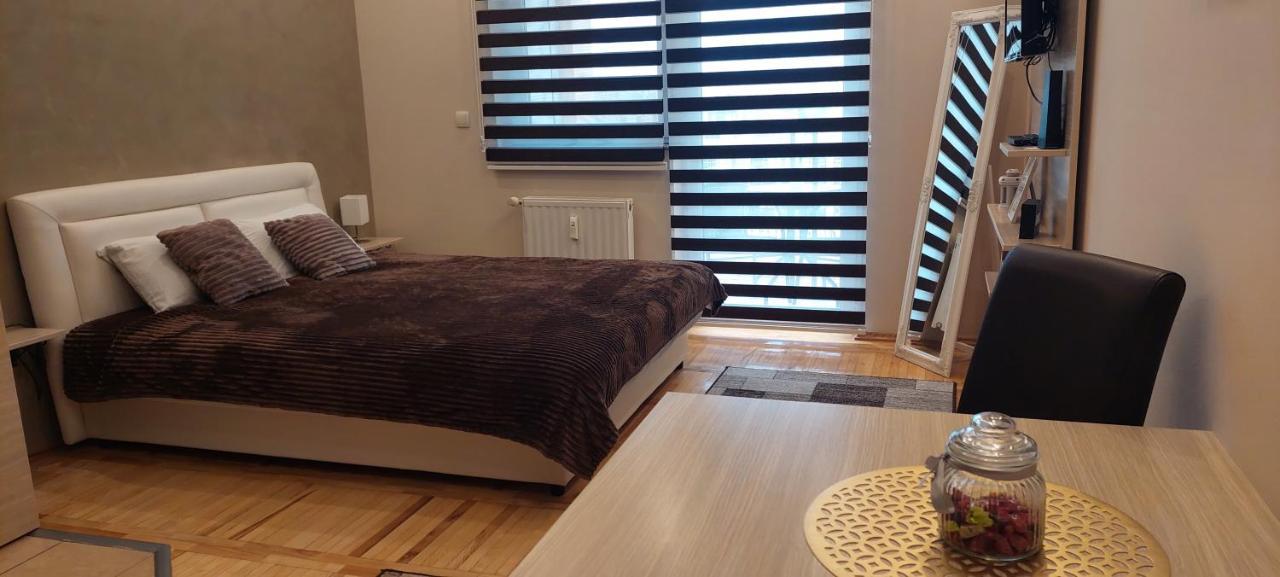 Apartman Studio Niki 수보티차 외부 사진